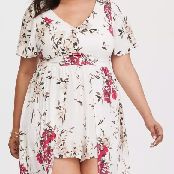 Torrid Womens White Floral Challis Overskirt Romper V-Neck Back Zip Size 16 - Picture 3 of 8